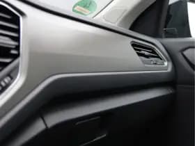 Volkswagen T-Roc thumbnail 52