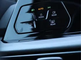 Volkswagen Golf thumbnail 25