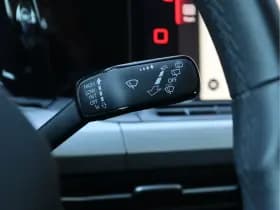 Volkswagen Golf thumbnail 27