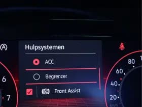 Volkswagen Golf thumbnail 37