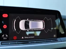 Volkswagen Golf thumbnail 47