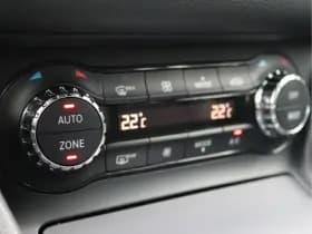 Mercedes-Benz GLA thumbnail 44