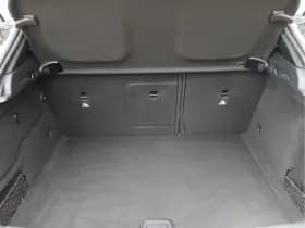 Mercedes-Benz GLA thumbnail 50