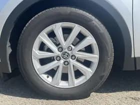 Toyota C hr thumbnail 16