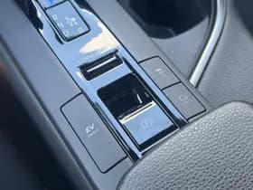 Toyota C hr thumbnail 40