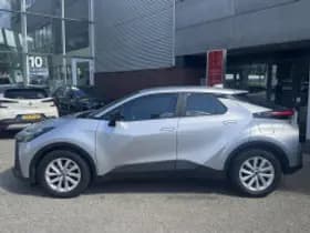 Toyota C hr thumbnail 5