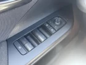 Toyota C hr thumbnail 64