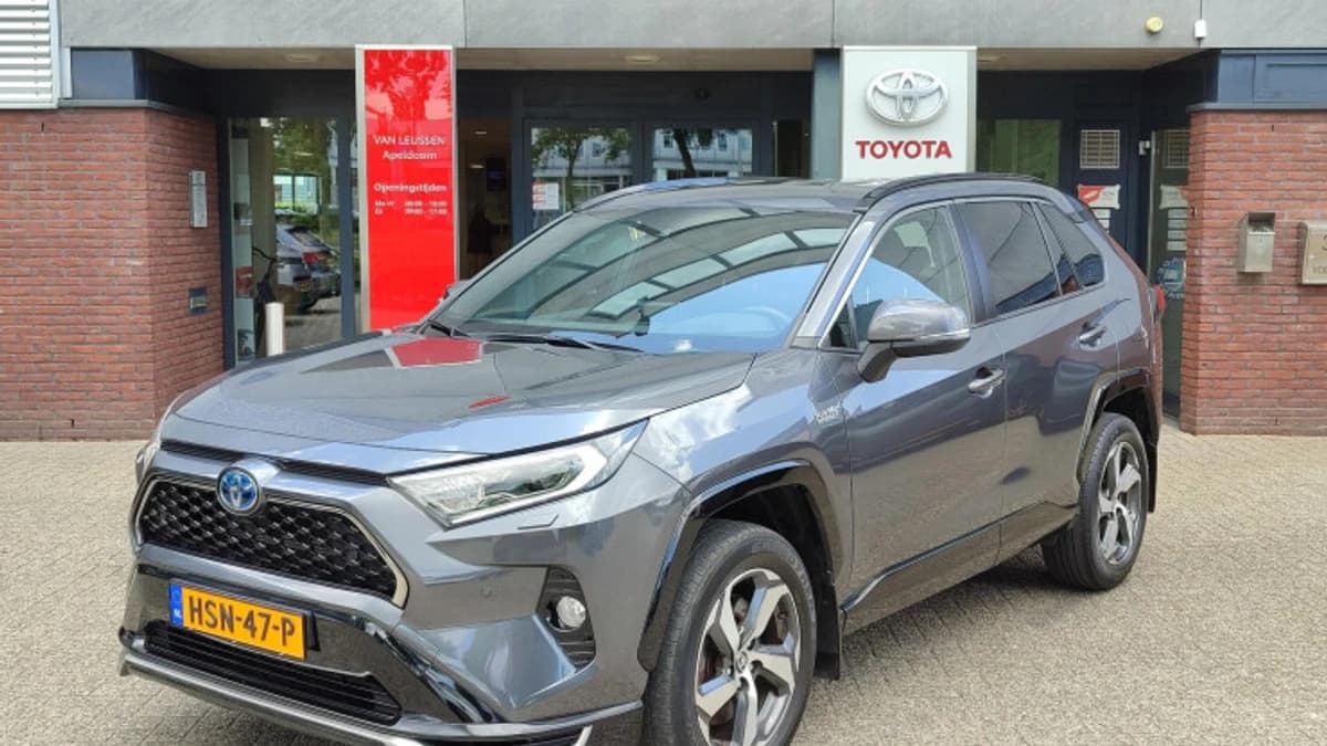 Toyota RAV4 — foto 1