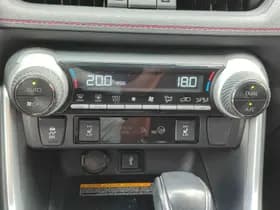 Toyota RAV4 thumbnail 26