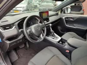 Toyota RAV4 thumbnail 4