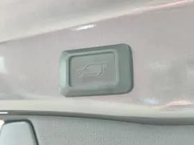 Toyota RAV4 thumbnail 34