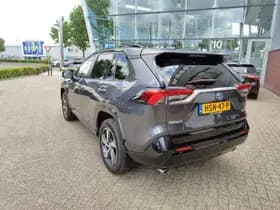 Toyota RAV4 thumbnail 9