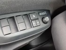 Toyota Yaris Cross thumbnail 17