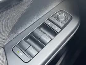 Toyota C hr thumbnail 16