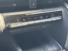 Toyota C hr thumbnail 26