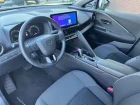 Toyota C hr thumbnail 2