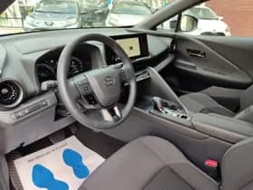 Toyota C hr thumbnail 10