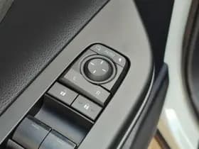 Toyota C hr thumbnail 30