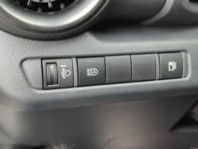 Toyota C hr thumbnail 17