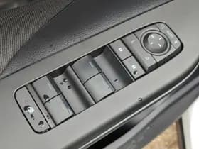 Toyota C hr thumbnail 18