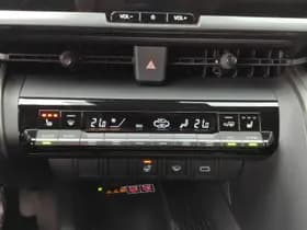 Toyota C hr thumbnail 24