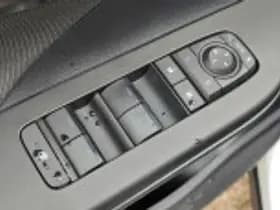 Toyota C hr thumbnail 49