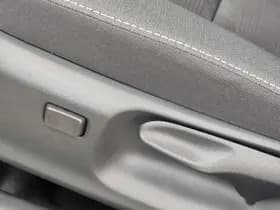 Toyota Yaris thumbnail 15