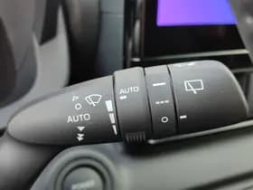 Toyota Yaris thumbnail 22