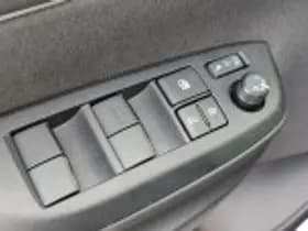 Toyota Yaris thumbnail 51