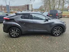 Toyota C hr thumbnail 12