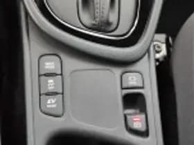 Toyota Yaris thumbnail 65