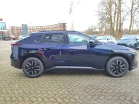 Toyota bZ4X thumbnail 6