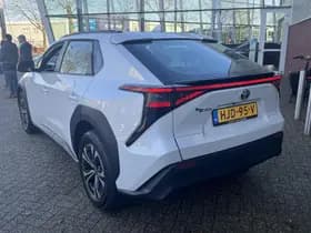 Toyota bZ4X thumbnail 9