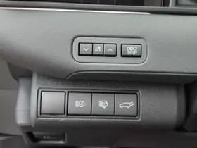Toyota bZ4X thumbnail 18