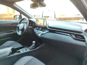 Toyota C hr thumbnail 8