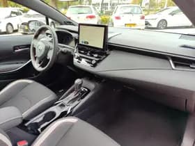 Toyota Corolla thumbnail 2