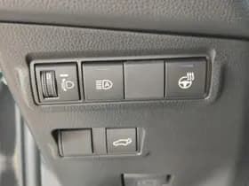 Toyota Corolla thumbnail 16
