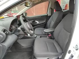 Toyota Yaris thumbnail 14