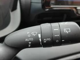 Toyota Yaris thumbnail 21