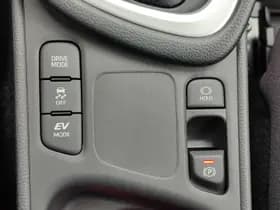 Toyota Yaris thumbnail 28