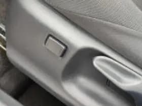 Toyota C hr thumbnail 60