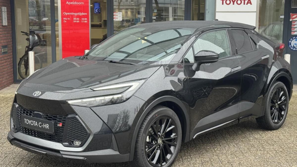 Toyota C hr — foto 1