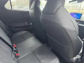 Toyota C hr thumbnail 15