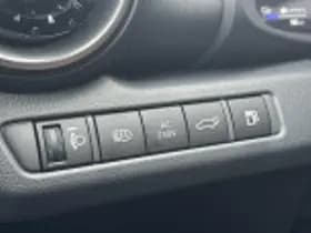 Toyota C hr thumbnail 46