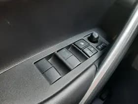 Toyota Corolla thumbnail 19