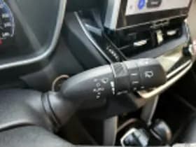 Toyota Corolla thumbnail 58
