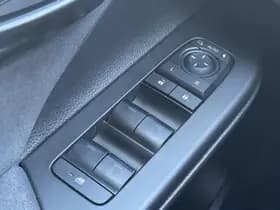 Toyota C hr thumbnail 18
