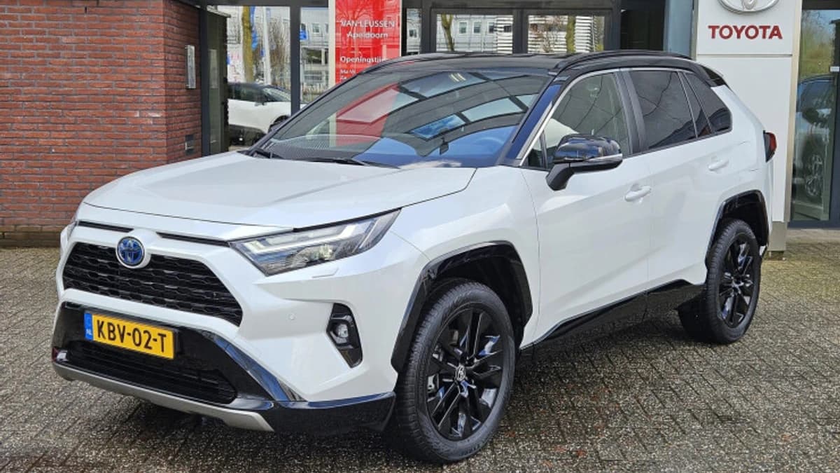 Toyota RAV4 — foto 1