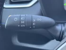 Toyota RAV4 thumbnail 19