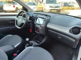 Toyota Aygo thumbnail 8